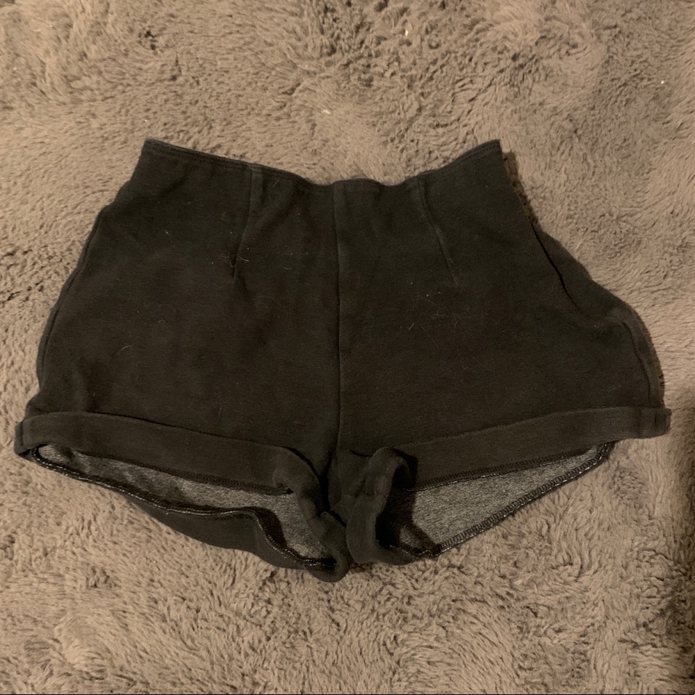 black Abercrombie and Fitch zipper shorts size xs